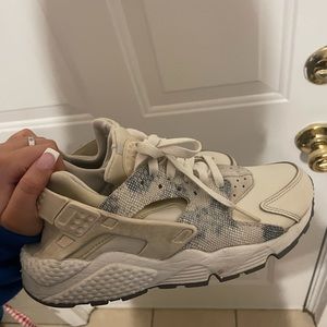 Nike air huarache sneakers print